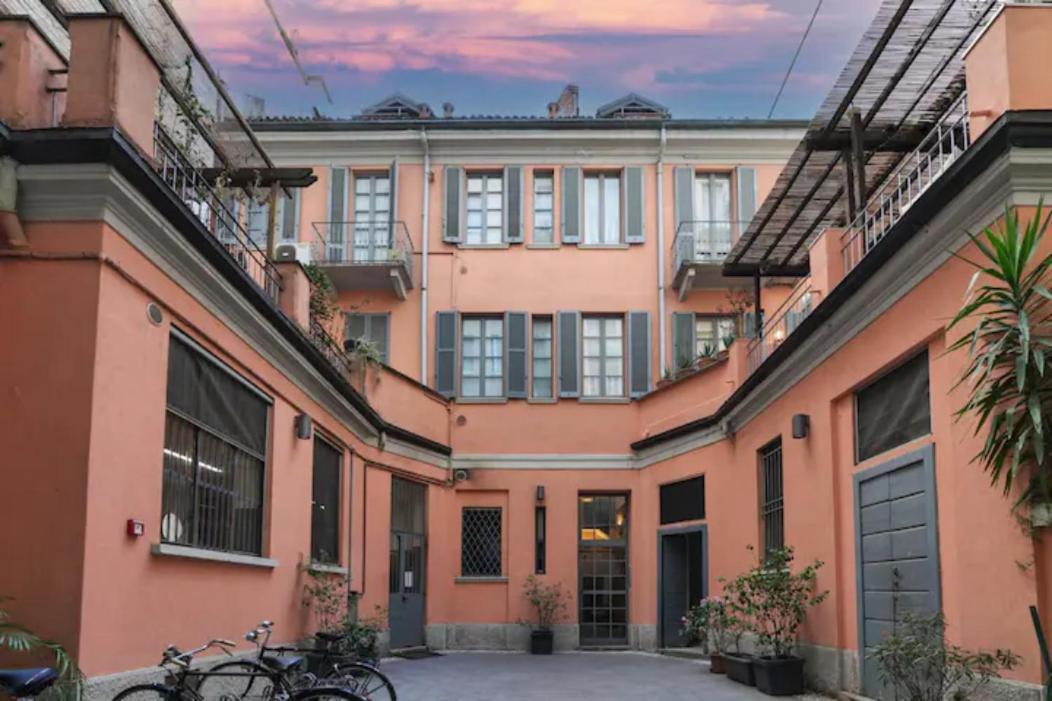 Charming San Babila Apt. ميلان المظهر الخارجي الصورة