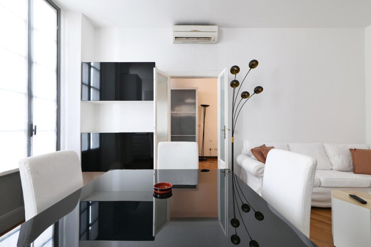 Charming San Babila Apt. ميلان المظهر الخارجي الصورة