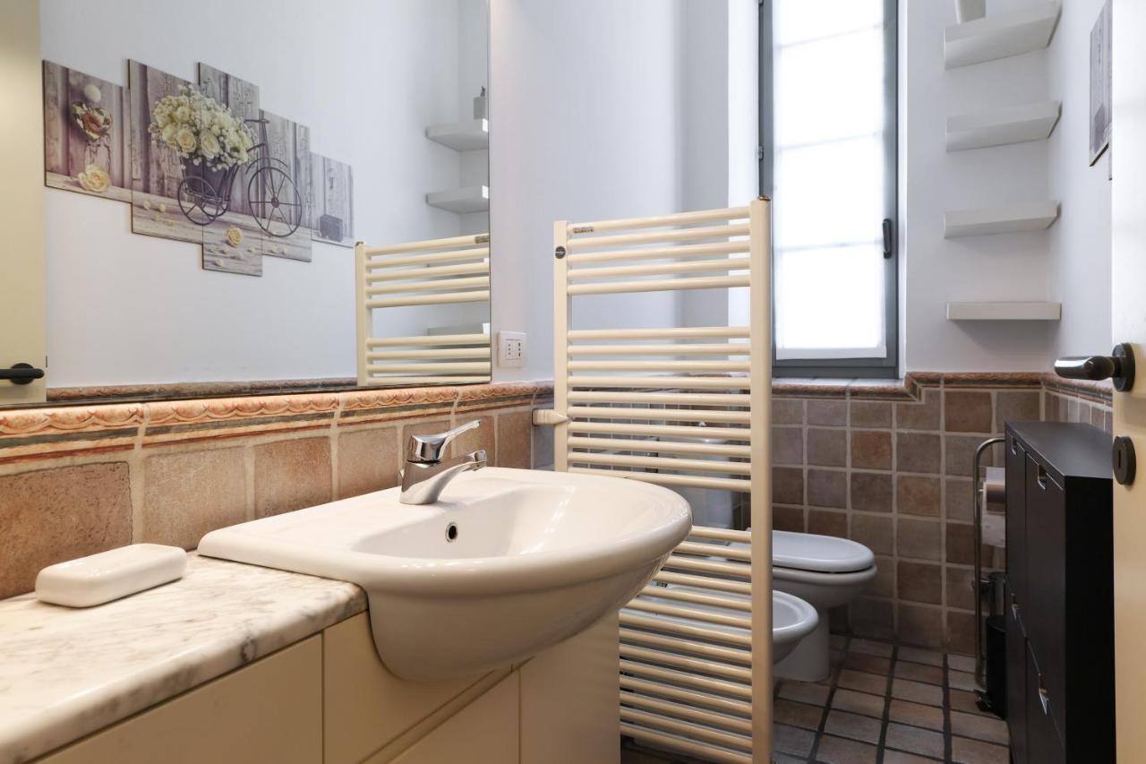 Charming San Babila Apt. ميلان المظهر الخارجي الصورة